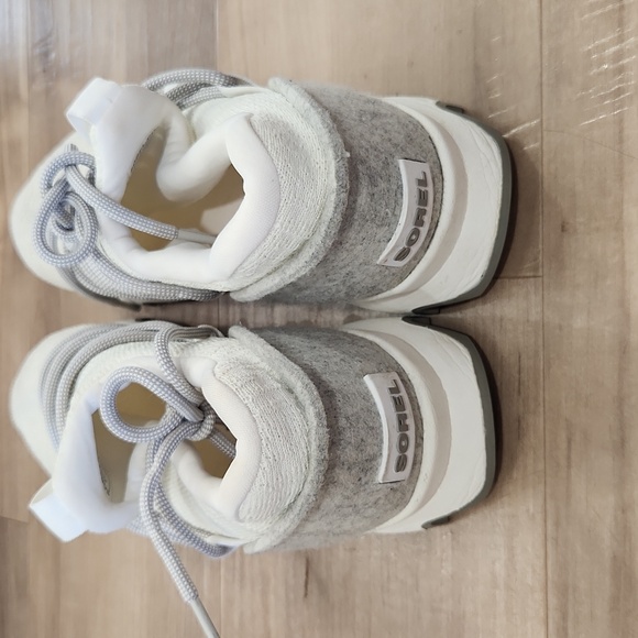 Sorel Kinetic Lace-Up Sneakers - Picture 4 of 13